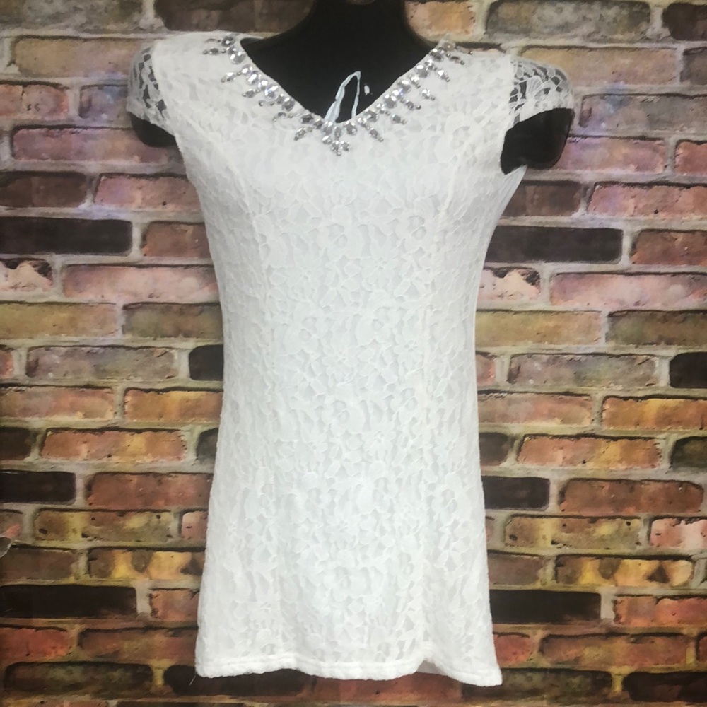 Stretch Lace w/ Gems